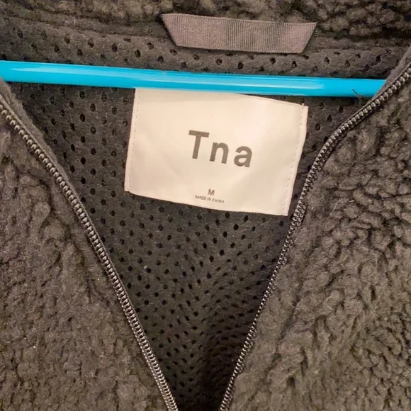 Aritzia TNA Black Teddy Quarter Zip Hoodie M - Picture 4 of 6